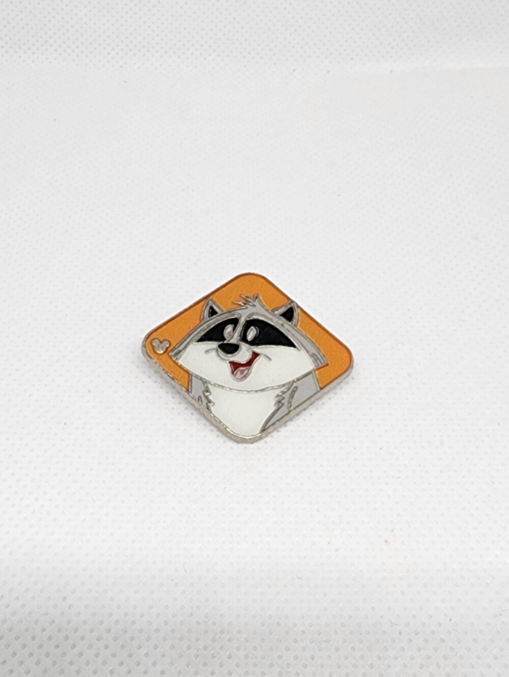 5/$25 Disney Meeko Pocahontas Hidden Mickey Sidekicks Trading Pin